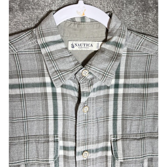 Nautica‎ Heritage Plaid Flannel Button Up Shirt Mens Size Small Chest Pockets - Picture 5 of 10